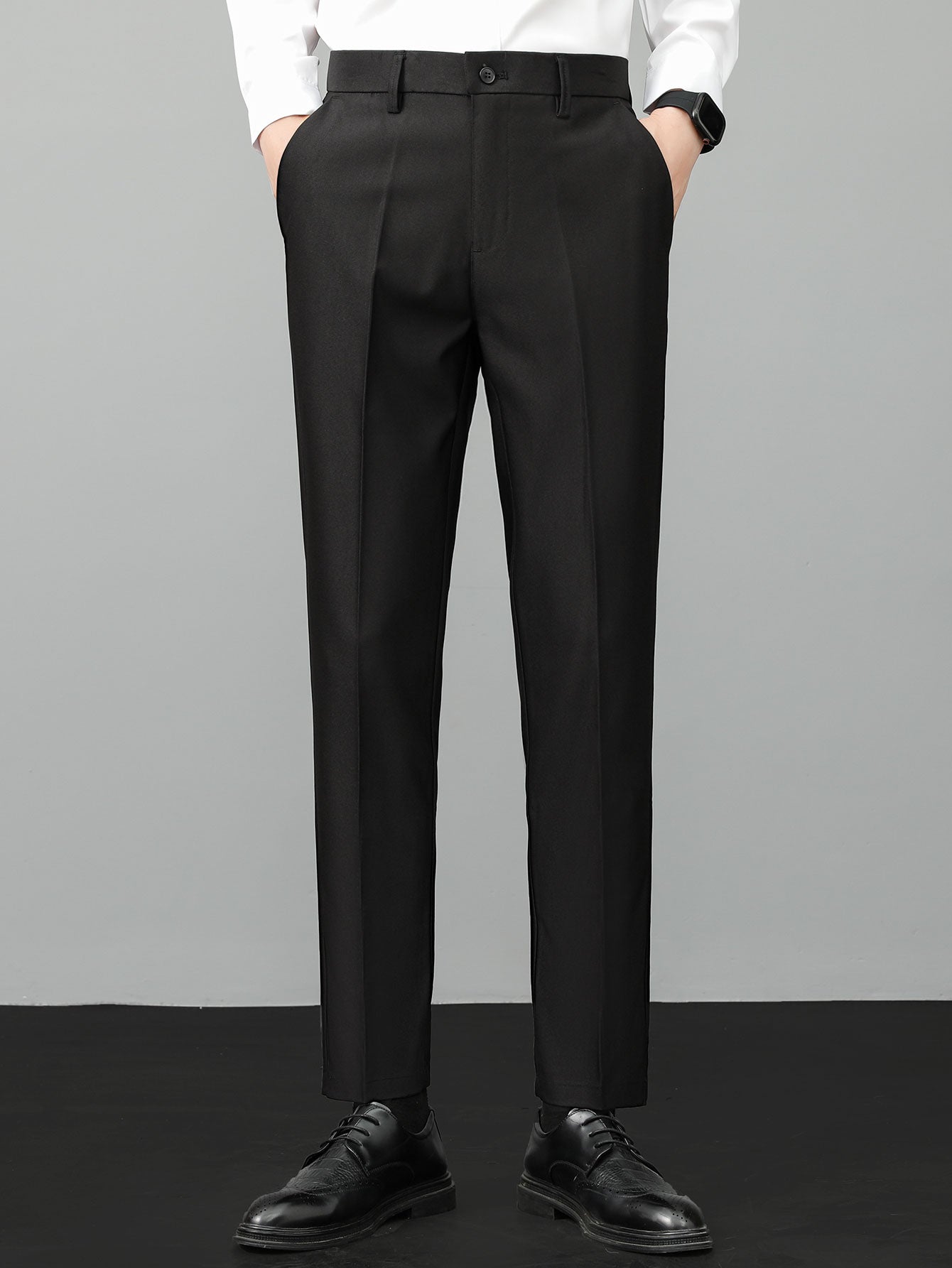 Contrast Trim Crew Neck Knit Tee & Slim Fit Tapered Pants