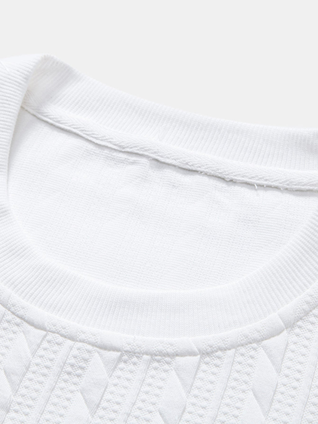 Comfortable Twisted Jacquard T-Shirt and Drawstring Shorts Set