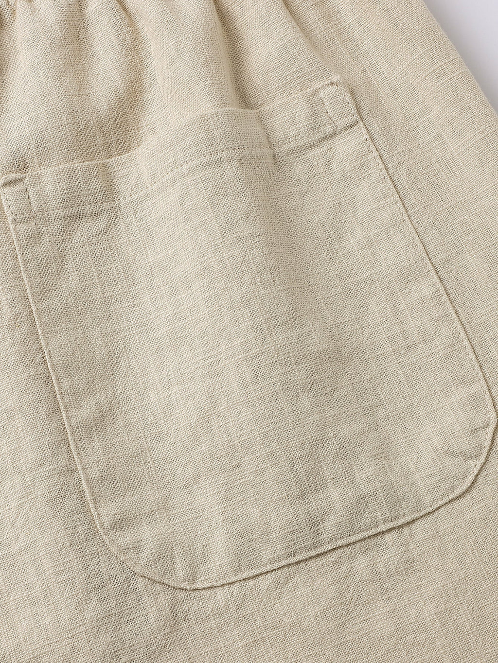 Drawstring Shorts in Linen-Cotton Blend