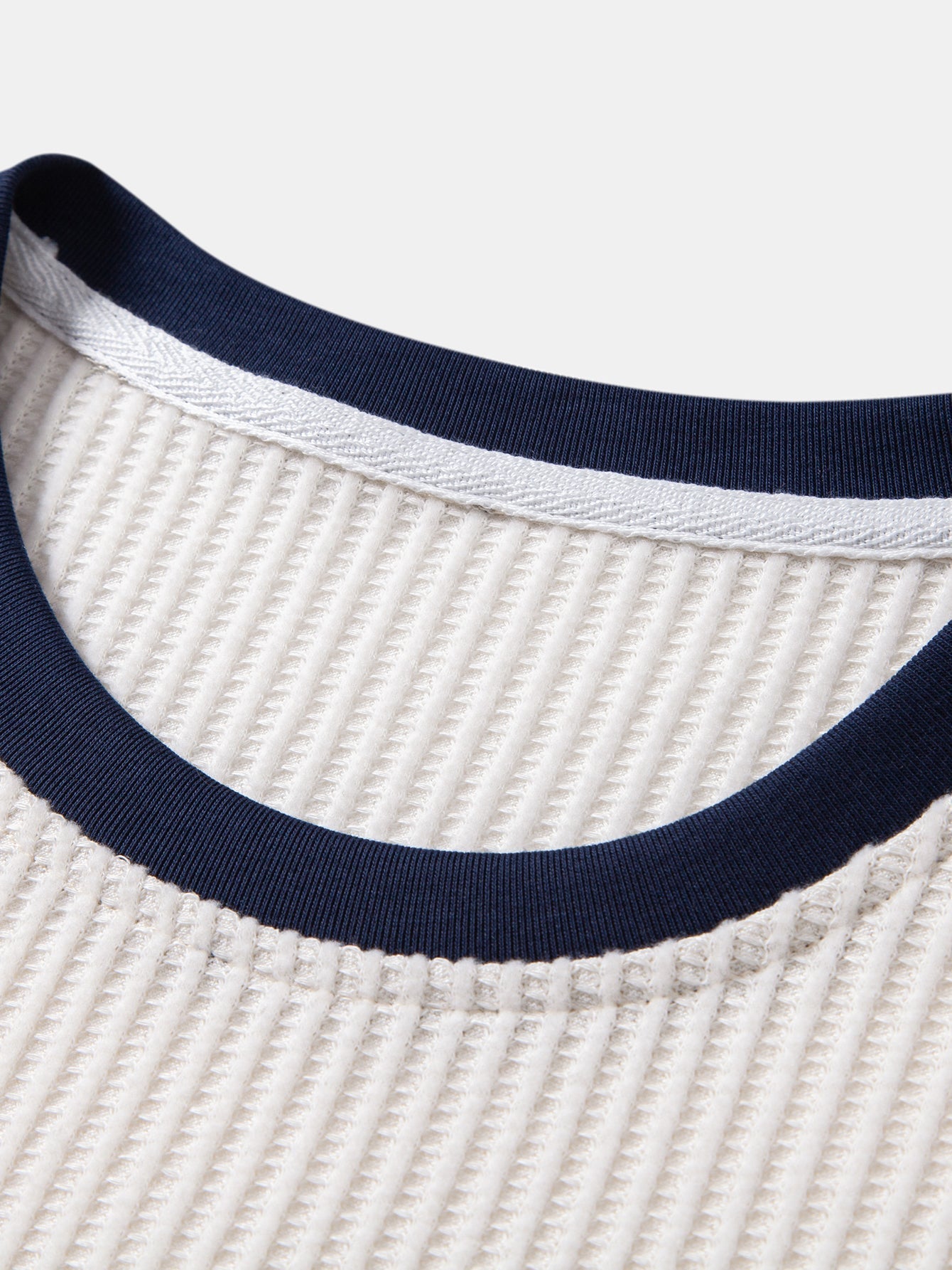 Two-Piece Contrast Waffle Set: T-Shirt with Pocket & Drawstring Knitted Pants
